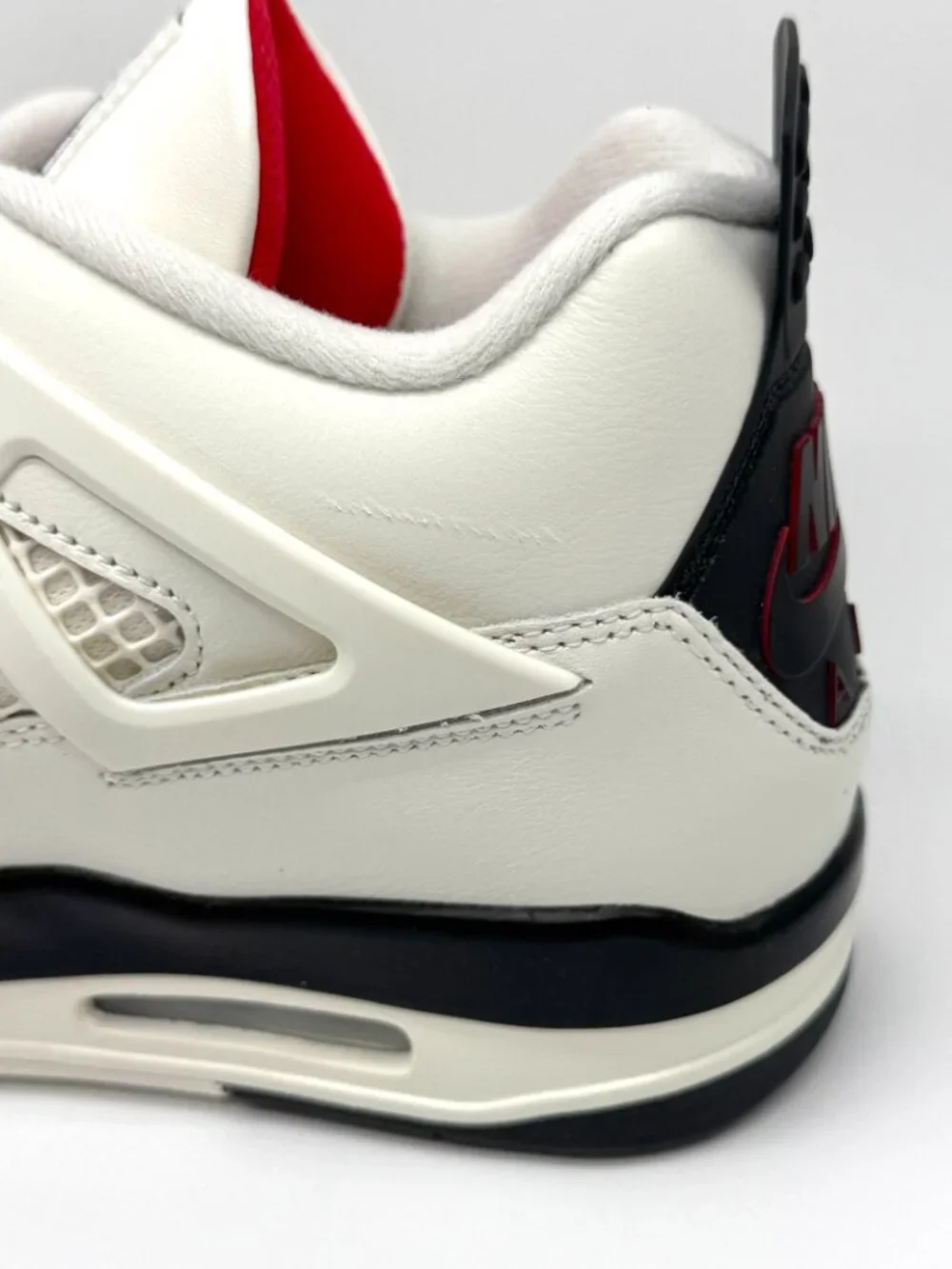 Air Jordan Retro 4 Flight Club Sail Black Shoes Sz 12 New w/ Marks IM4002-100